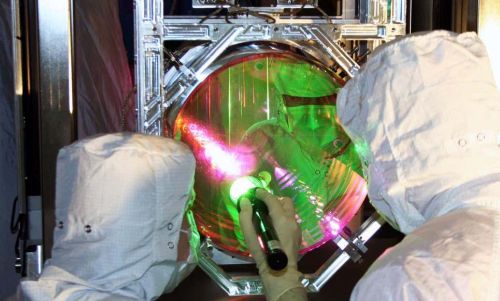 Зеркало эксперимента LIGO