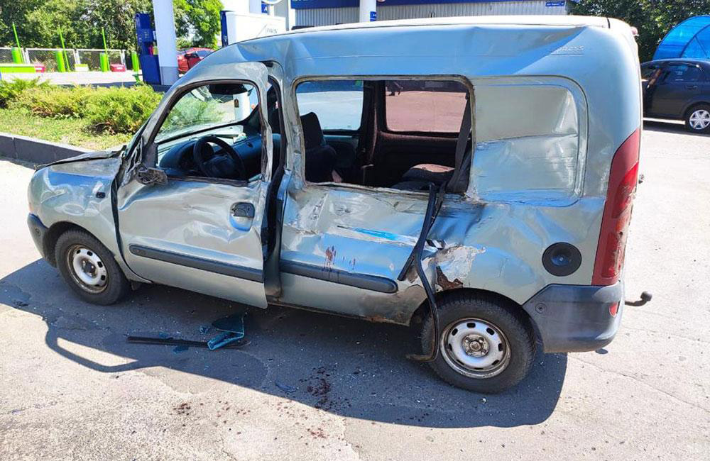 Вісті з Полтави - У Гадячі трактор врізався в легковик — травмовано 6-річного пасажира