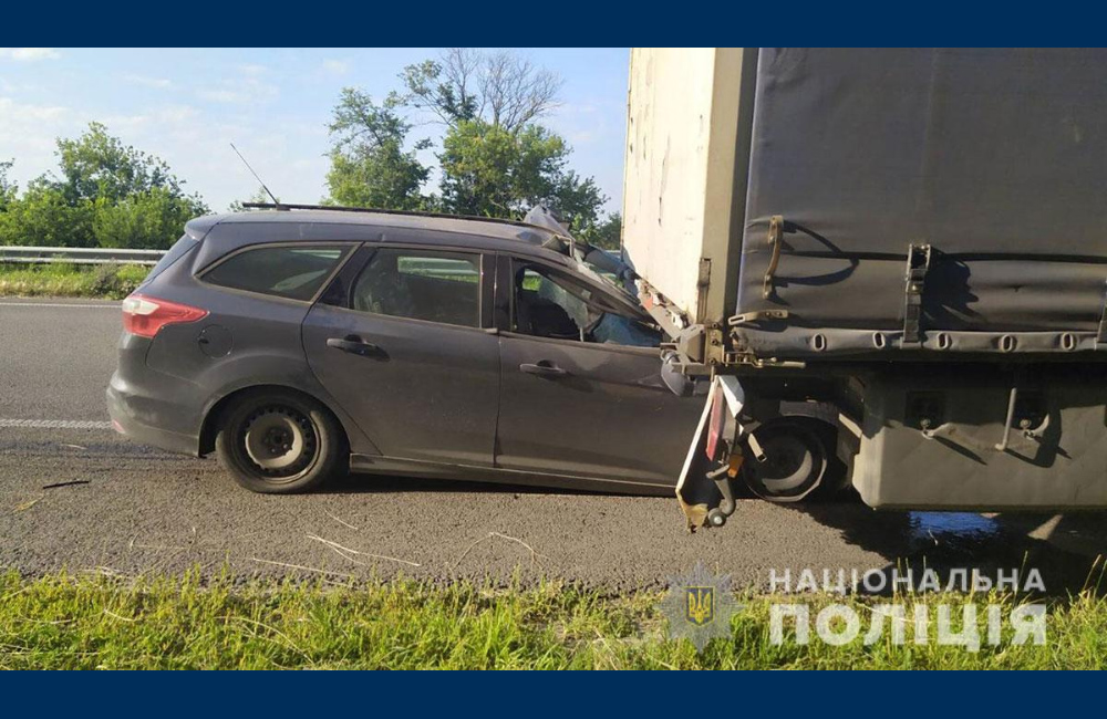 Вісті з Полтави - На Полтавщині у двох ДТП з вантажівками постраждали двоє пасажирів легковиків