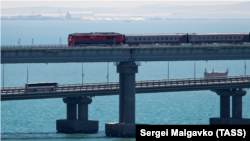 Движение по Керченскому мосту перекроют из-за учений – власти