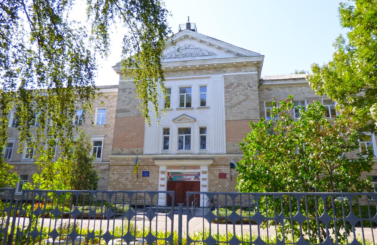 Вісті з Полтави - З 1 вересня вісім полтавських шкіл не набиратимуть 10-11 класи